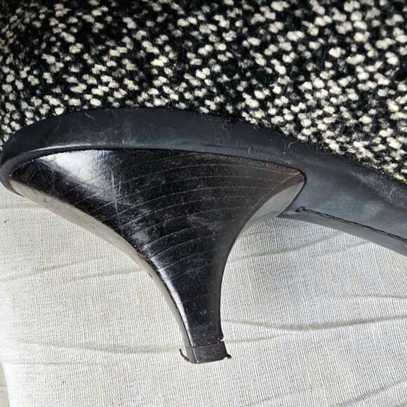 PRADA Tweed & Patent Leather Kitten Heels Pumps – With Box - Picture 14 of 16